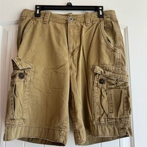 American Eagle Outfitters Tan Cargo Shorts – Utility Pocket Style